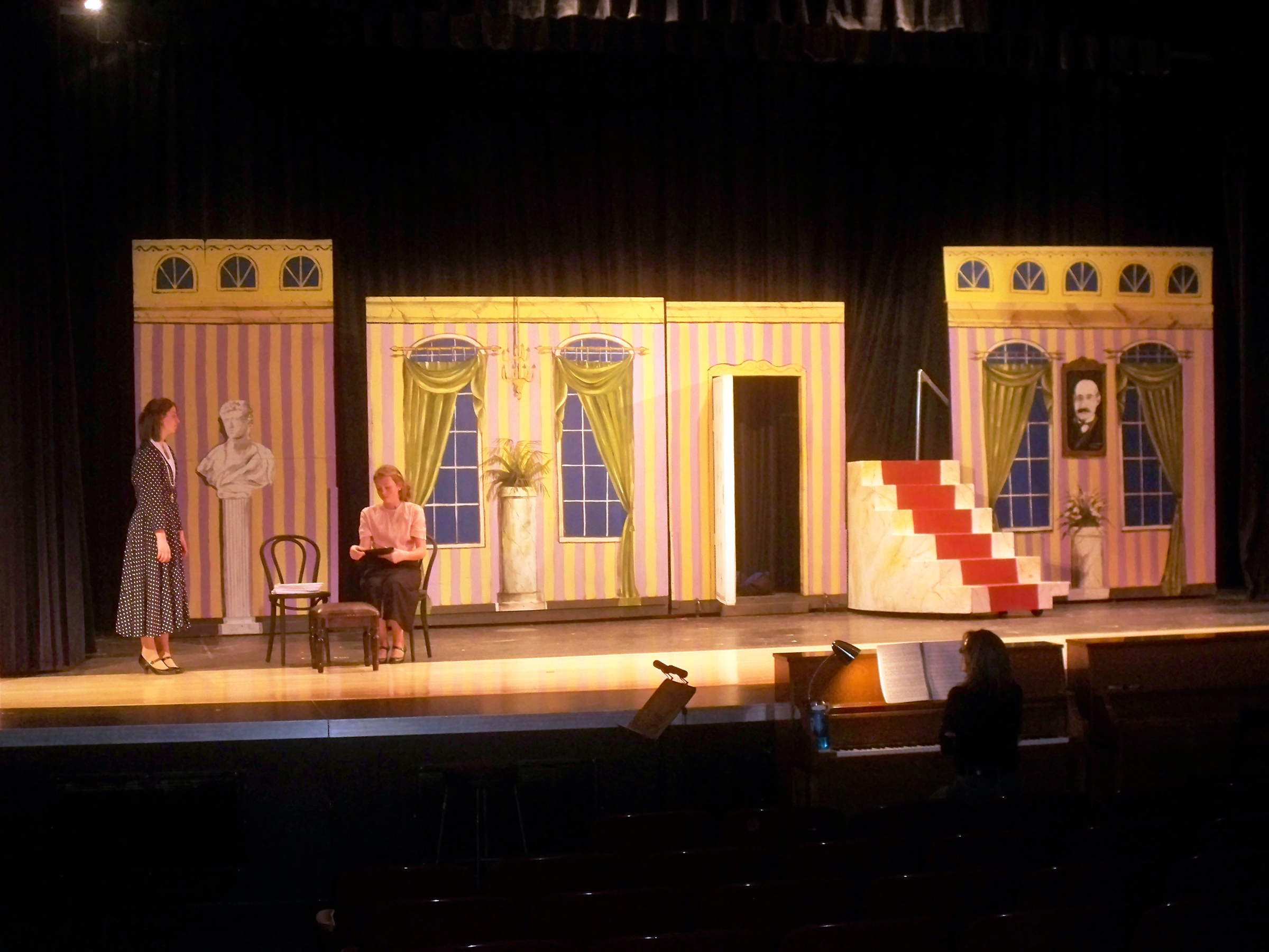 Annie Set Design